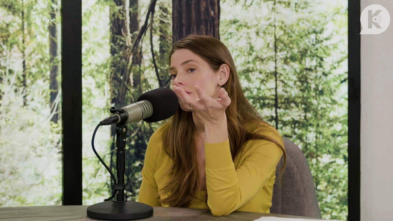 Ashley-Greene-dot-nl_TheTwilightEffect-Aflevering7NewMoonRewatchPart2of3-3088.jpg Ashley-Greene-dot-nl_TheTwilightEffect-Aflevering7NewMoonRewatchPart2of3-3088.jpg