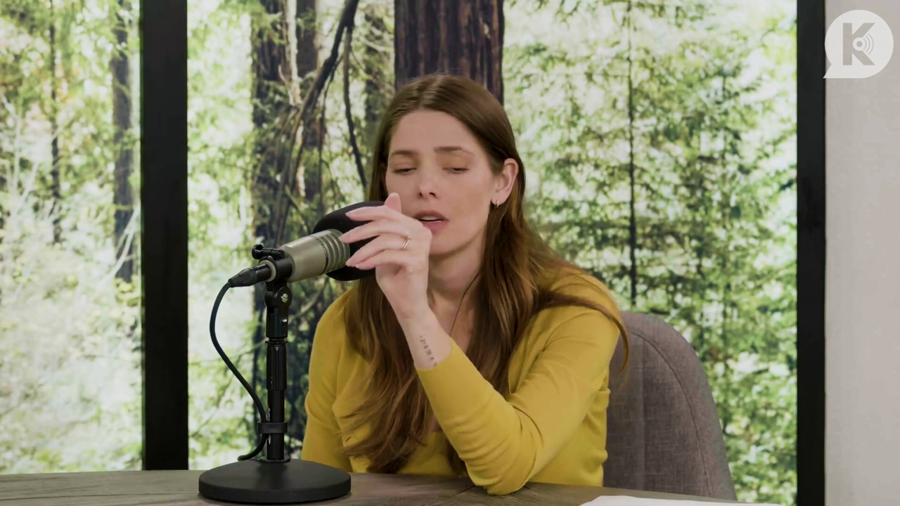 Ashley-Greene-dot-nl_TheTwilightEffect-Aflevering7NewMoonRewatchPart2of3-3094.jpg Ashley-Greene-dot-nl_TheTwilightEffect-Aflevering7NewMoonRewatchPart2of3-3094.jpg