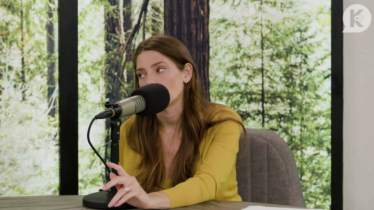 Ashley-Greene-dot-nl_TheTwilightEffect-Aflevering7NewMoonRewatchPart2of3-3106.jpg Ashley-Greene-dot-nl_TheTwilightEffect-Aflevering7NewMoonRewatchPart2of3-3106.jpg