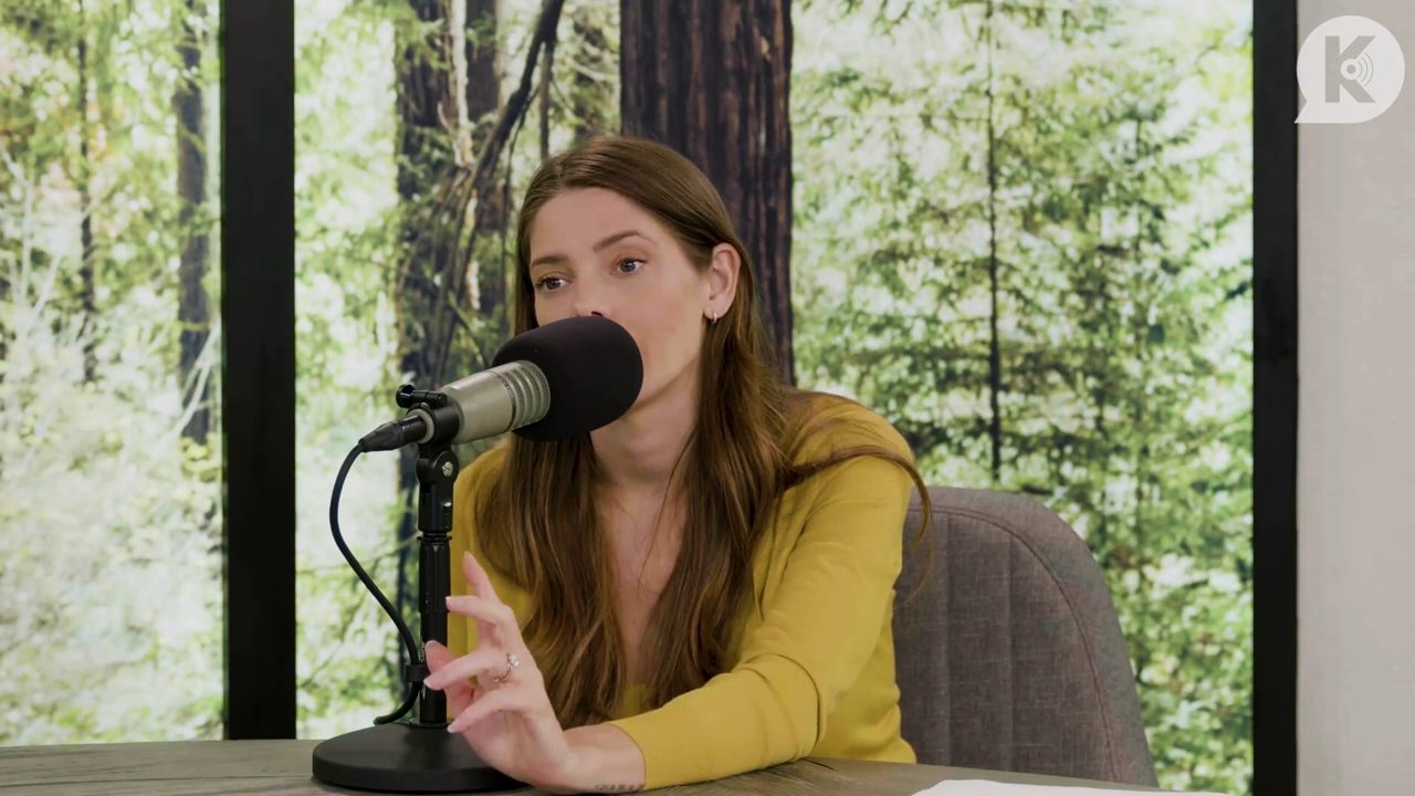 Ashley-Greene-dot-nl_TheTwilightEffect-Aflevering7NewMoonRewatchPart2of3-3111.jpg Ashley-Greene-dot-nl_TheTwilightEffect-Aflevering7NewMoonRewatchPart2of3-3111.jpg