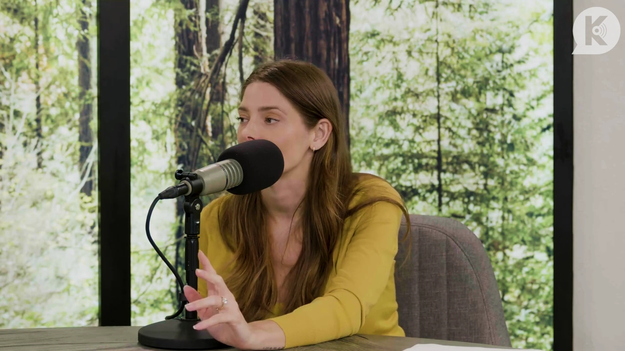 Ashley-Greene-dot-nl_TheTwilightEffect-Aflevering7NewMoonRewatchPart2of3-3114.jpg Ashley-Greene-dot-nl_TheTwilightEffect-Aflevering7NewMoonRewatchPart2of3-3114.jpg