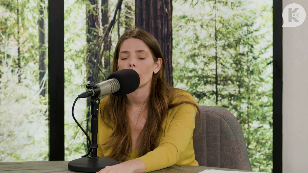 Ashley-Greene-dot-nl_TheTwilightEffect-Aflevering7NewMoonRewatchPart2of3-3137.jpg Ashley-Greene-dot-nl_TheTwilightEffect-Aflevering7NewMoonRewatchPart2of3-3137.jpg