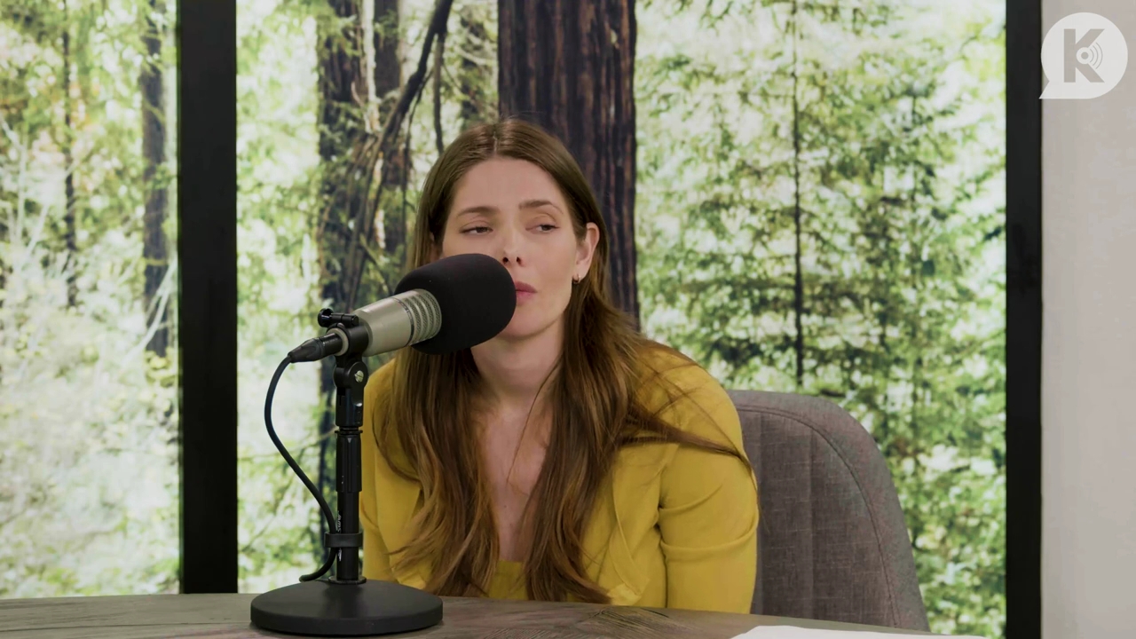 Ashley-Greene-dot-nl_TheTwilightEffect-Aflevering7NewMoonRewatchPart2of3-3168.jpg Ashley-Greene-dot-nl_TheTwilightEffect-Aflevering7NewMoonRewatchPart2of3-3168.jpg