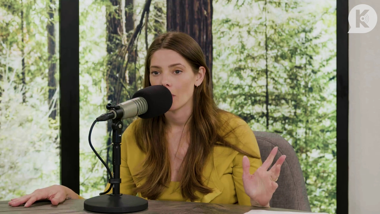 Ashley-Greene-dot-nl_TheTwilightEffect-Aflevering7NewMoonRewatchPart2of3-3234.jpg Ashley-Greene-dot-nl_TheTwilightEffect-Aflevering7NewMoonRewatchPart2of3-3234.jpg