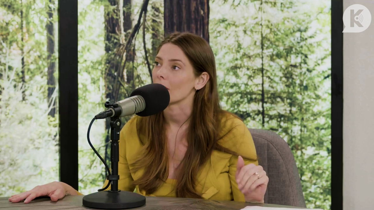 Ashley-Greene-dot-nl_TheTwilightEffect-Aflevering7NewMoonRewatchPart2of3-3243.jpg Ashley-Greene-dot-nl_TheTwilightEffect-Aflevering7NewMoonRewatchPart2of3-3243.jpg