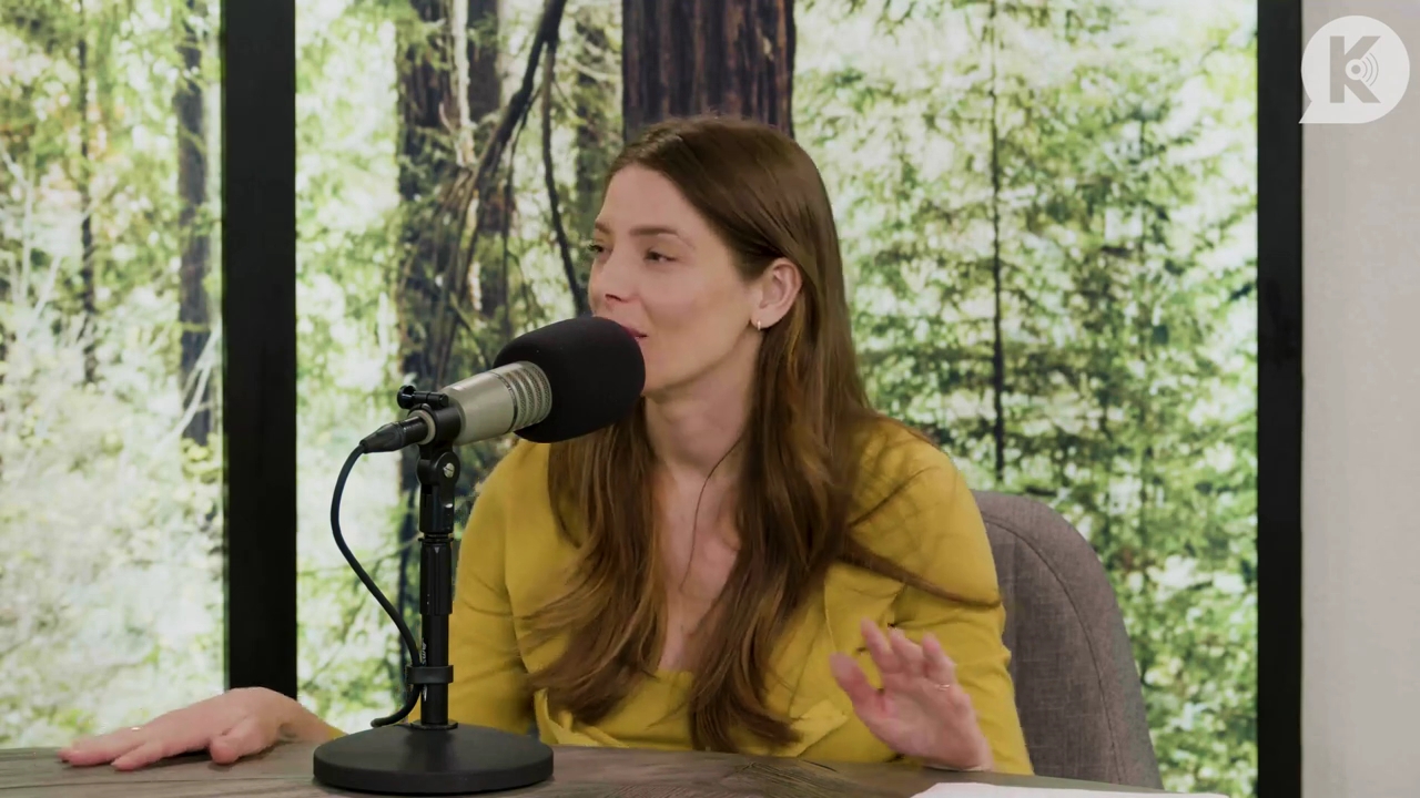 Ashley-Greene-dot-nl_TheTwilightEffect-Aflevering7NewMoonRewatchPart2of3-3244.jpg Ashley-Greene-dot-nl_TheTwilightEffect-Aflevering7NewMoonRewatchPart2of3-3244.jpg