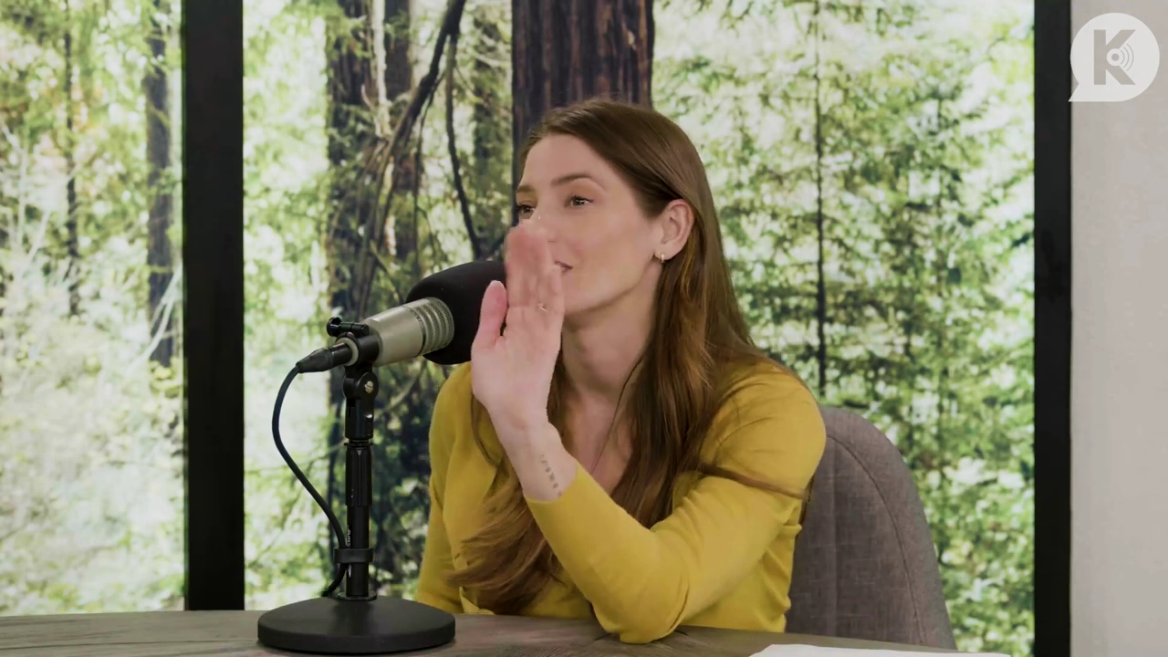 Ashley-Greene-dot-nl_TheTwilightEffect-Aflevering7NewMoonRewatchPart2of3-3246.jpg Ashley-Greene-dot-nl_TheTwilightEffect-Aflevering7NewMoonRewatchPart2of3-3246.jpg