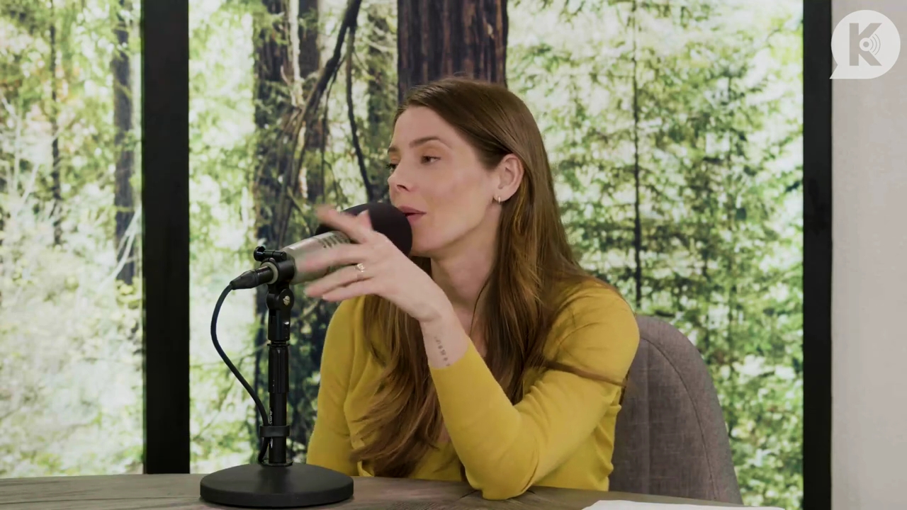 Ashley-Greene-dot-nl_TheTwilightEffect-Aflevering7NewMoonRewatchPart2of3-3247.jpg Ashley-Greene-dot-nl_TheTwilightEffect-Aflevering7NewMoonRewatchPart2of3-3247.jpg