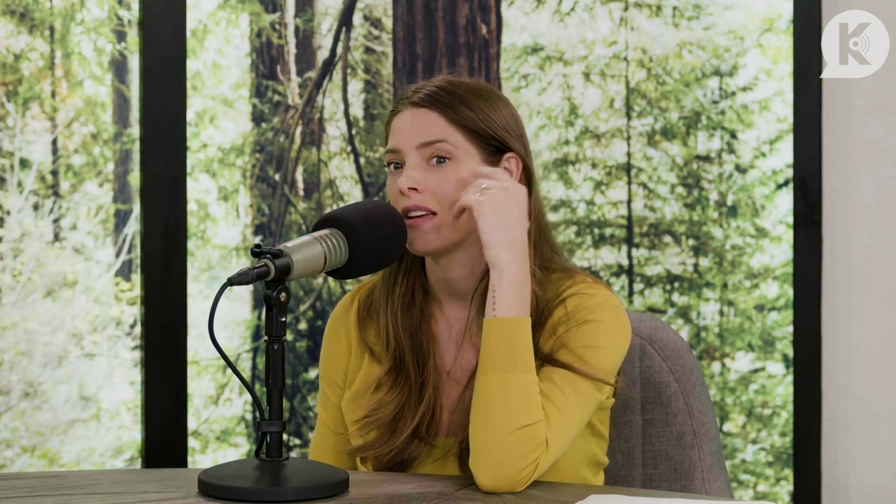 Ashley-Greene-dot-nl_TheTwilightEffect-Aflevering7NewMoonRewatchPart2of3-3250.jpg Ashley-Greene-dot-nl_TheTwilightEffect-Aflevering7NewMoonRewatchPart2of3-3250.jpg