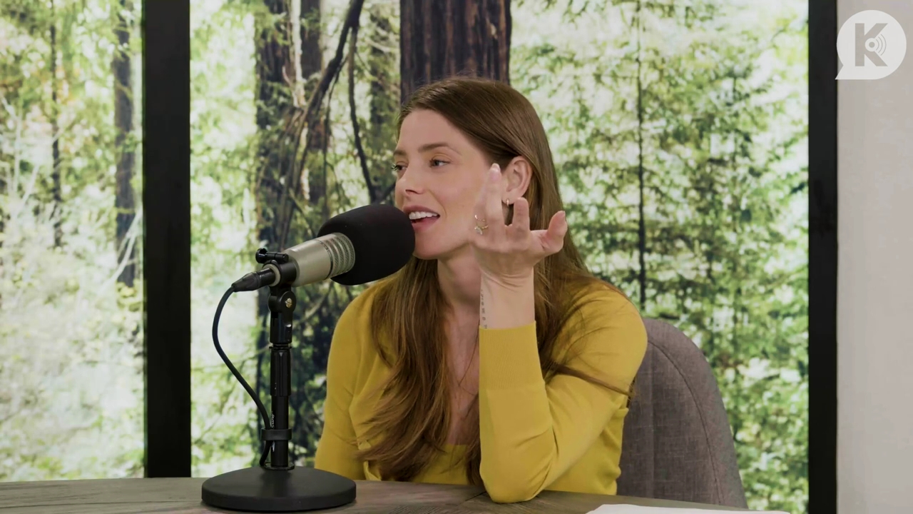 Ashley-Greene-dot-nl_TheTwilightEffect-Aflevering7NewMoonRewatchPart2of3-3252.jpg Ashley-Greene-dot-nl_TheTwilightEffect-Aflevering7NewMoonRewatchPart2of3-3252.jpg