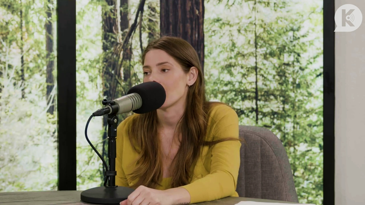 Ashley-Greene-dot-nl_TheTwilightEffect-Aflevering7NewMoonRewatchPart2of3-3282.jpg Ashley-Greene-dot-nl_TheTwilightEffect-Aflevering7NewMoonRewatchPart2of3-3282.jpg