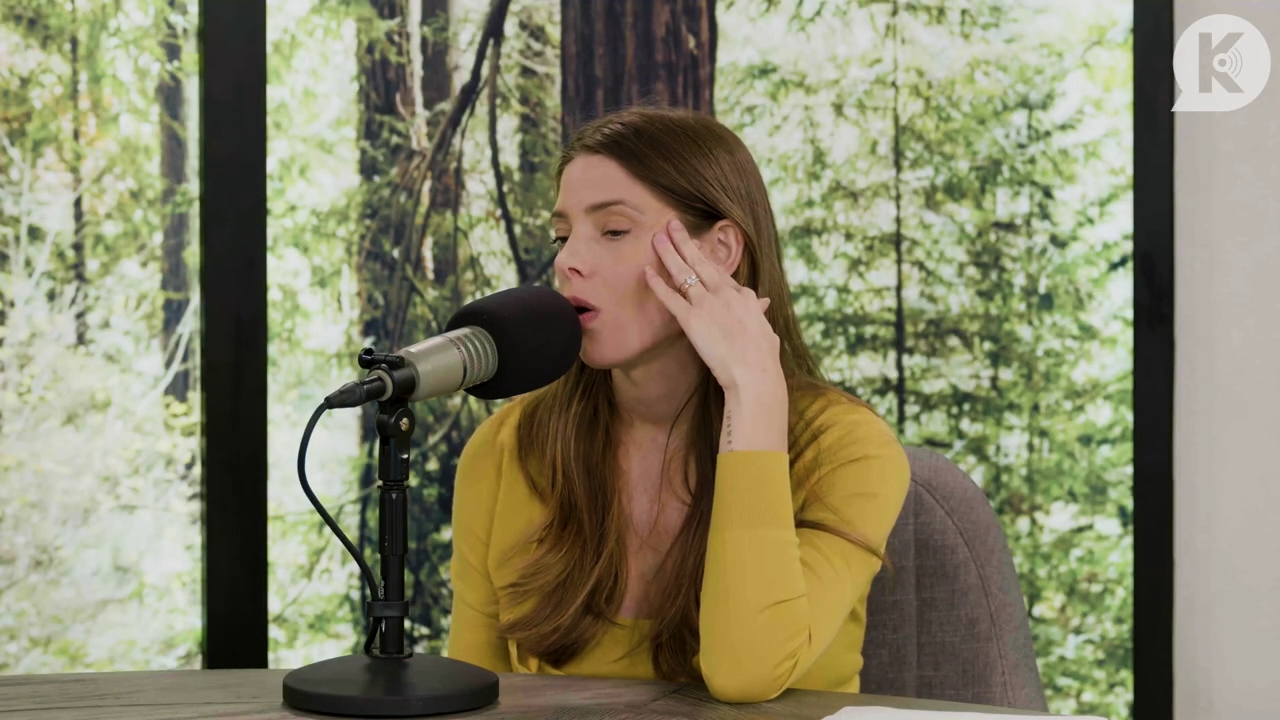 Ashley-Greene-dot-nl_TheTwilightEffect-Aflevering7NewMoonRewatchPart2of3-3317.jpg Ashley-Greene-dot-nl_TheTwilightEffect-Aflevering7NewMoonRewatchPart2of3-3317.jpg