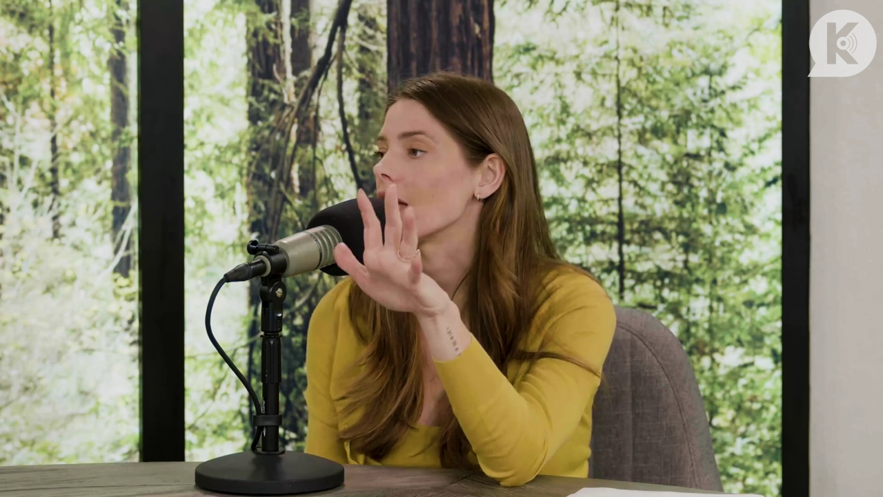 Ashley-Greene-dot-nl_TheTwilightEffect-Aflevering7NewMoonRewatchPart2of3-3320.jpg Ashley-Greene-dot-nl_TheTwilightEffect-Aflevering7NewMoonRewatchPart2of3-3320.jpg