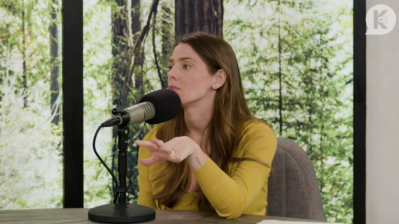 Ashley-Greene-dot-nl_TheTwilightEffect-Aflevering7NewMoonRewatchPart2of3-3321.jpg Ashley-Greene-dot-nl_TheTwilightEffect-Aflevering7NewMoonRewatchPart2of3-3321.jpg