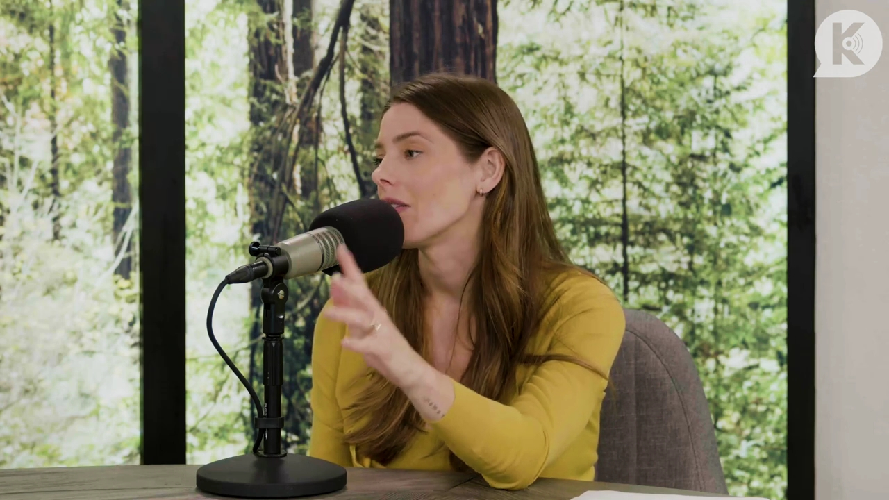 Ashley-Greene-dot-nl_TheTwilightEffect-Aflevering7NewMoonRewatchPart2of3-3326.jpg Ashley-Greene-dot-nl_TheTwilightEffect-Aflevering7NewMoonRewatchPart2of3-3326.jpg