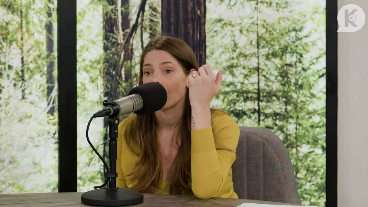 Ashley-Greene-dot-nl_TheTwilightEffect-Aflevering7NewMoonRewatchPart2of3-3354.jpg Ashley-Greene-dot-nl_TheTwilightEffect-Aflevering7NewMoonRewatchPart2of3-3354.jpg