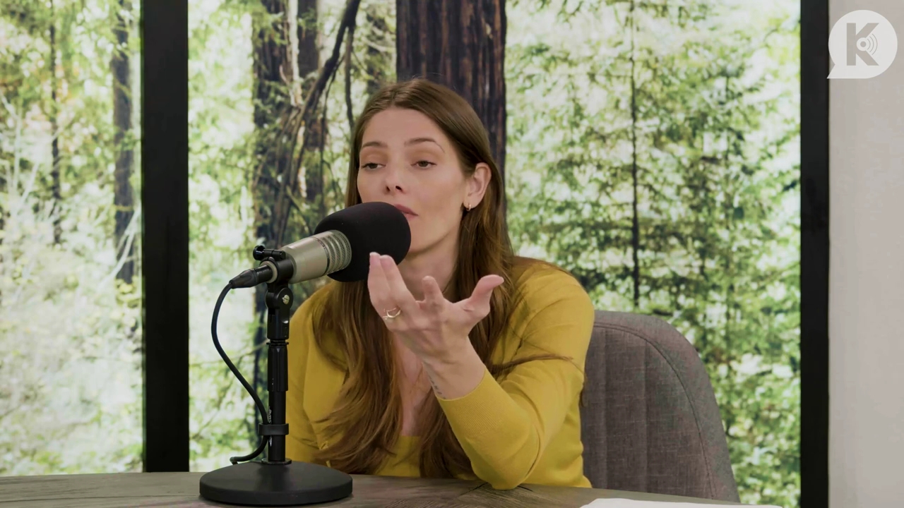 Ashley-Greene-dot-nl_TheTwilightEffect-Aflevering7NewMoonRewatchPart2of3-3373.jpg Ashley-Greene-dot-nl_TheTwilightEffect-Aflevering7NewMoonRewatchPart2of3-3373.jpg