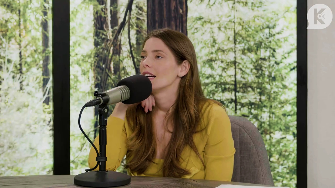 Ashley-Greene-dot-nl_TheTwilightEffect-Aflevering7NewMoonRewatchPart2of3-3430.jpg Ashley-Greene-dot-nl_TheTwilightEffect-Aflevering7NewMoonRewatchPart2of3-3430.jpg