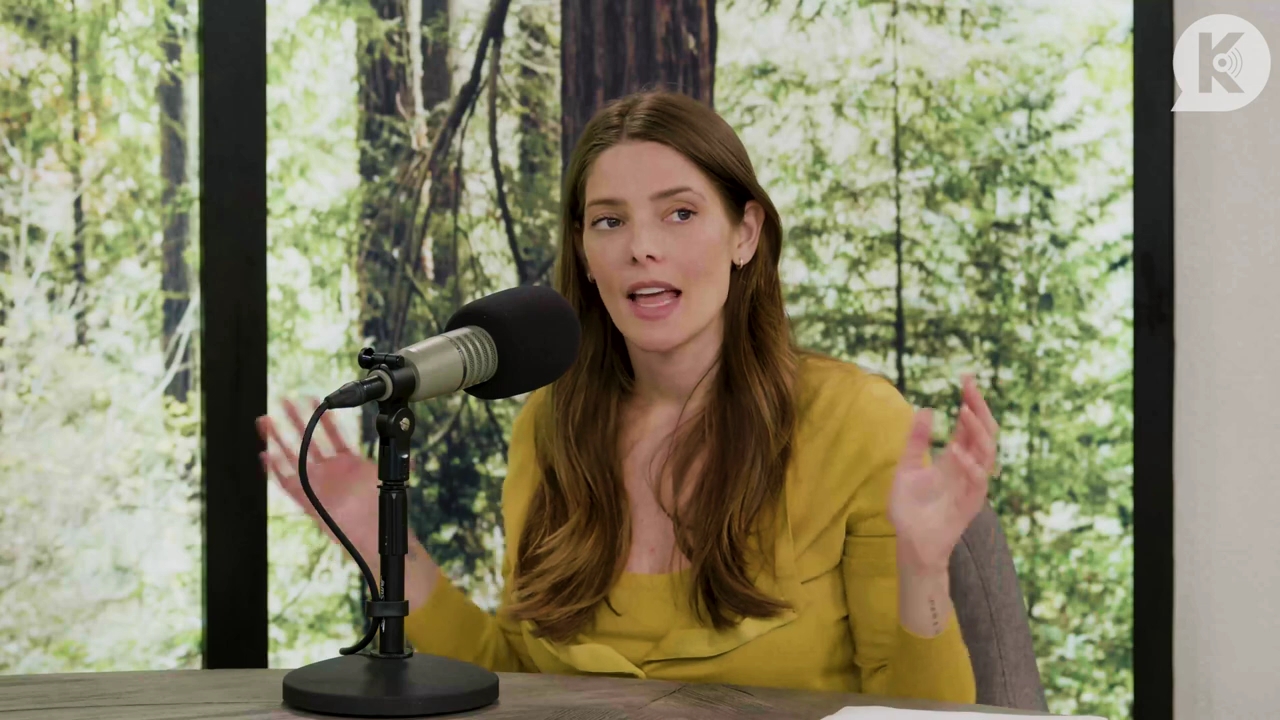 Ashley-Greene-dot-nl_TheTwilightEffect-Aflevering7NewMoonRewatchPart2of3-3615.jpg Ashley-Greene-dot-nl_TheTwilightEffect-Aflevering7NewMoonRewatchPart2of3-3615.jpg