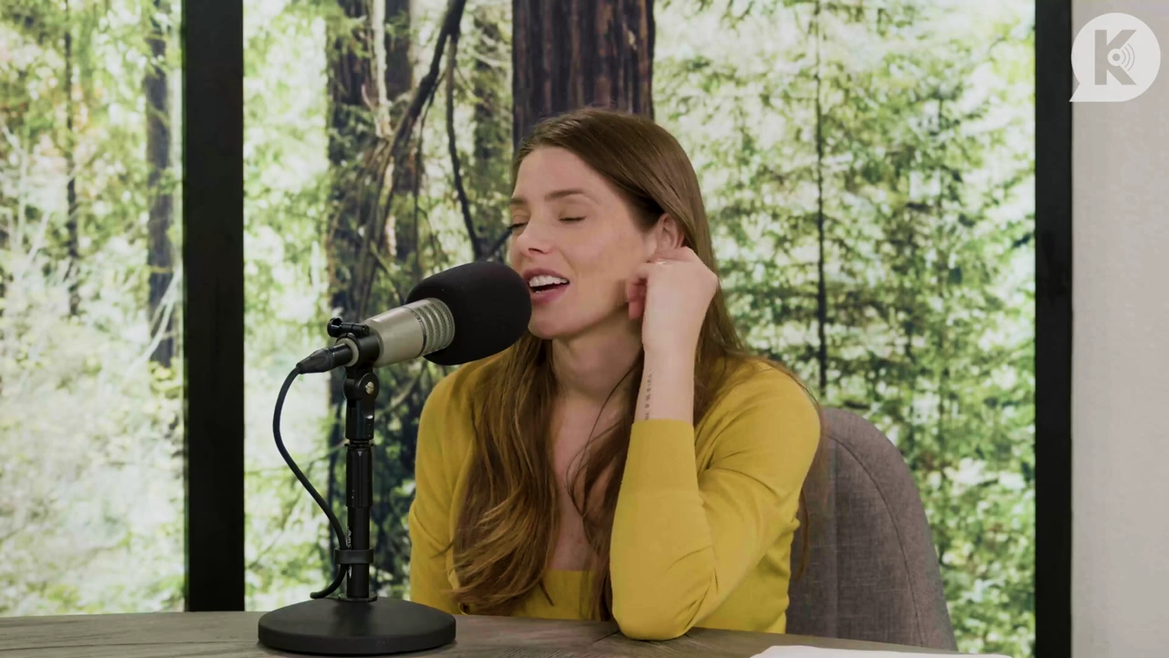 Ashley-Greene-dot-nl_TheTwilightEffect-Aflevering7NewMoonRewatchPart2of3-3620.jpg Ashley-Greene-dot-nl_TheTwilightEffect-Aflevering7NewMoonRewatchPart2of3-3620.jpg