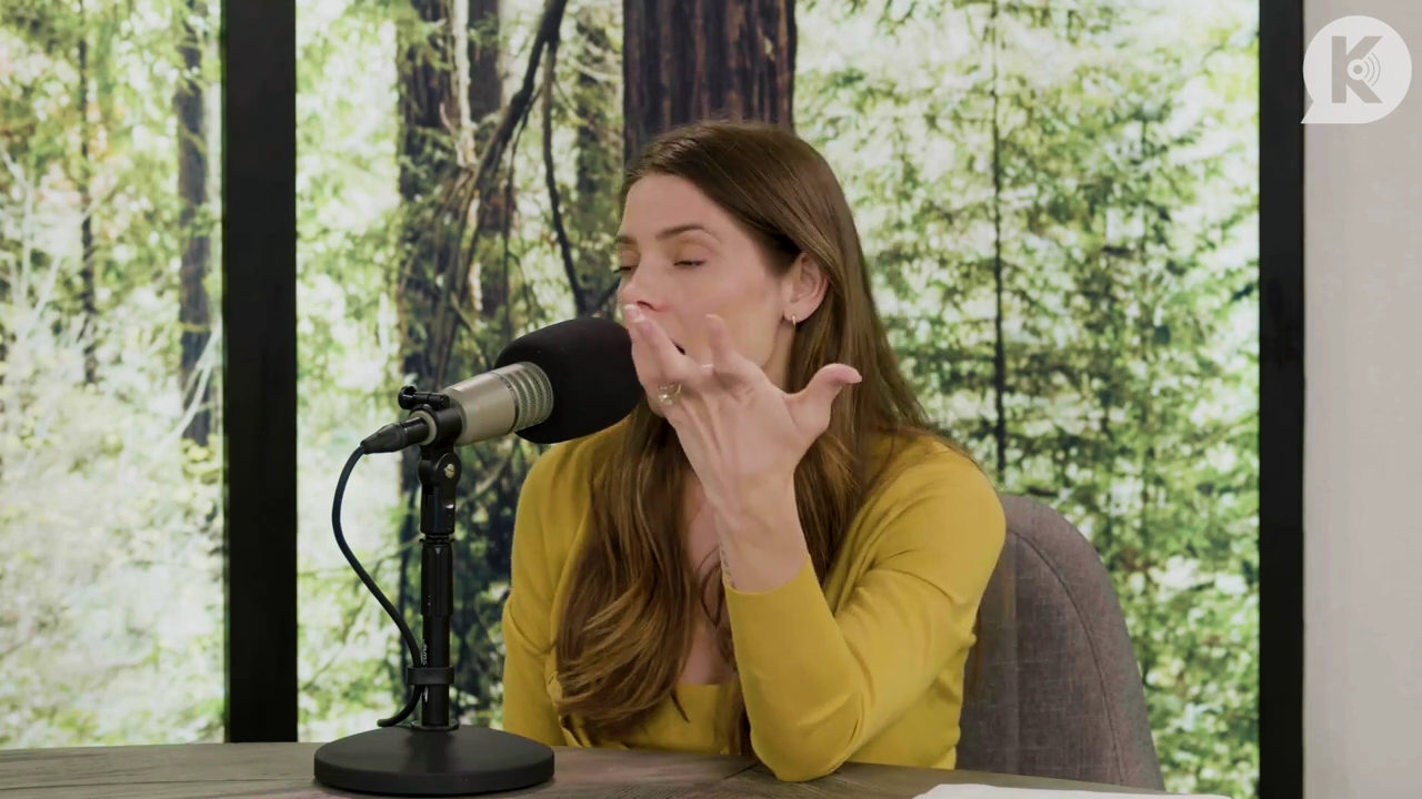 Ashley-Greene-dot-nl_TheTwilightEffect-Aflevering7NewMoonRewatchPart2of3-3639.jpg Ashley-Greene-dot-nl_TheTwilightEffect-Aflevering7NewMoonRewatchPart2of3-3639.jpg