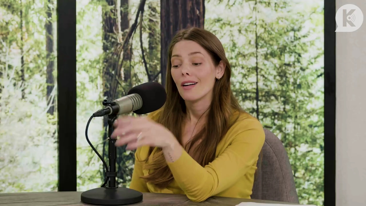 Ashley-Greene-dot-nl_TheTwilightEffect-Aflevering7NewMoonRewatchPart2of3-3701.jpg Ashley-Greene-dot-nl_TheTwilightEffect-Aflevering7NewMoonRewatchPart2of3-3701.jpg