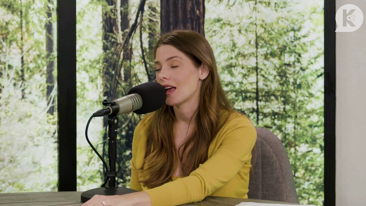 Ashley-Greene-dot-nl_TheTwilightEffect-Aflevering7NewMoonRewatchPart2of3-3707.jpg Ashley-Greene-dot-nl_TheTwilightEffect-Aflevering7NewMoonRewatchPart2of3-3707.jpg