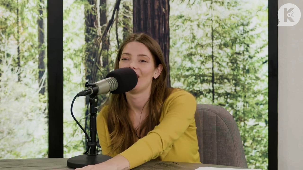 Ashley-Greene-dot-nl_TheTwilightEffect-Aflevering7NewMoonRewatchPart2of3-3726.jpg Ashley-Greene-dot-nl_TheTwilightEffect-Aflevering7NewMoonRewatchPart2of3-3726.jpg