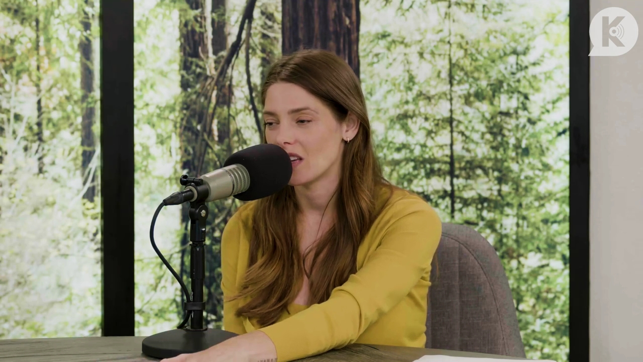 Ashley-Greene-dot-nl_TheTwilightEffect-Aflevering7NewMoonRewatchPart2of3-3732.jpg Ashley-Greene-dot-nl_TheTwilightEffect-Aflevering7NewMoonRewatchPart2of3-3732.jpg