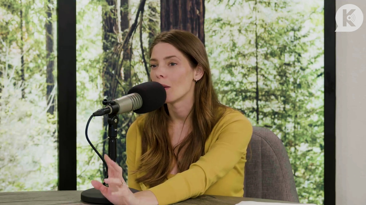 Ashley-Greene-dot-nl_TheTwilightEffect-Aflevering7NewMoonRewatchPart2of3-3737.jpg Ashley-Greene-dot-nl_TheTwilightEffect-Aflevering7NewMoonRewatchPart2of3-3737.jpg