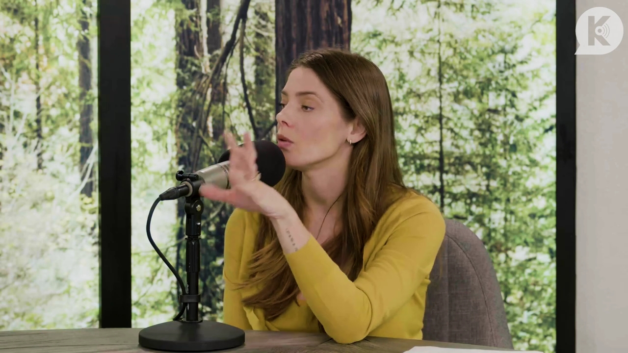 Ashley-Greene-dot-nl_TheTwilightEffect-Aflevering7NewMoonRewatchPart2of3-3739.jpg Ashley-Greene-dot-nl_TheTwilightEffect-Aflevering7NewMoonRewatchPart2of3-3739.jpg