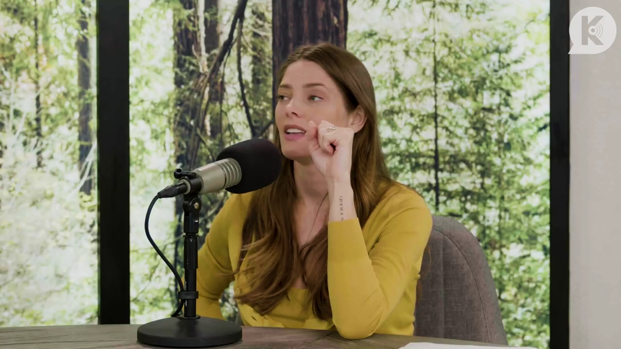 Ashley-Greene-dot-nl_TheTwilightEffect-Aflevering7NewMoonRewatchPart2of3-3759.jpg Ashley-Greene-dot-nl_TheTwilightEffect-Aflevering7NewMoonRewatchPart2of3-3759.jpg