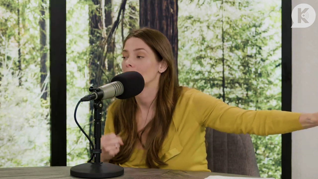 Ashley-Greene-dot-nl_TheTwilightEffect-Aflevering7NewMoonRewatchPart2of3-3825.jpg Ashley-Greene-dot-nl_TheTwilightEffect-Aflevering7NewMoonRewatchPart2of3-3825.jpg