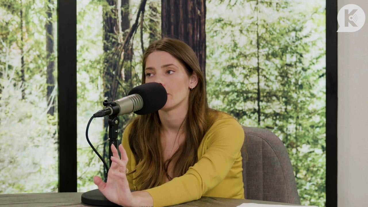 Ashley-Greene-dot-nl_TheTwilightEffect-Aflevering7NewMoonRewatchPart2of3-3851.jpg Ashley-Greene-dot-nl_TheTwilightEffect-Aflevering7NewMoonRewatchPart2of3-3851.jpg