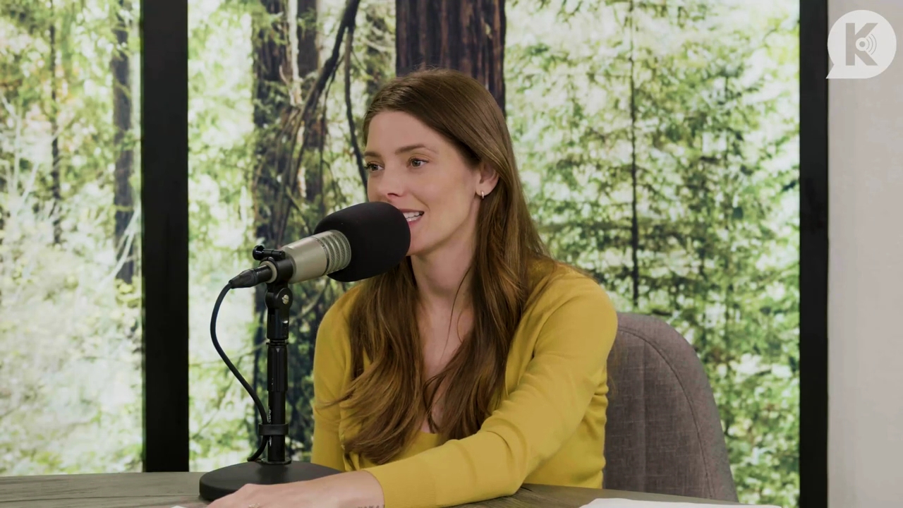 Ashley-Greene-dot-nl_TheTwilightEffect-Aflevering7NewMoonRewatchPart2of3-3903.jpg Ashley-Greene-dot-nl_TheTwilightEffect-Aflevering7NewMoonRewatchPart2of3-3903.jpg