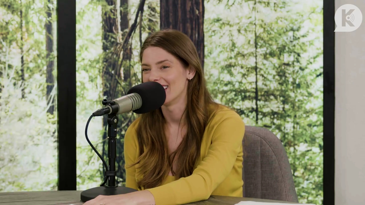 Ashley-Greene-dot-nl_TheTwilightEffect-Aflevering7NewMoonRewatchPart2of3-3904.jpg Ashley-Greene-dot-nl_TheTwilightEffect-Aflevering7NewMoonRewatchPart2of3-3904.jpg