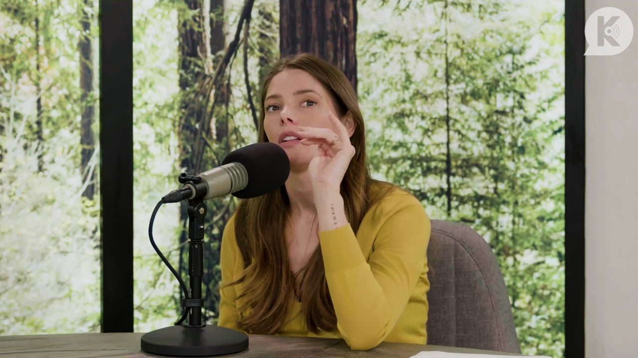 Ashley-Greene-dot-nl_TheTwilightEffect-Aflevering7NewMoonRewatchPart2of3-3954.jpg Ashley-Greene-dot-nl_TheTwilightEffect-Aflevering7NewMoonRewatchPart2of3-3954.jpg