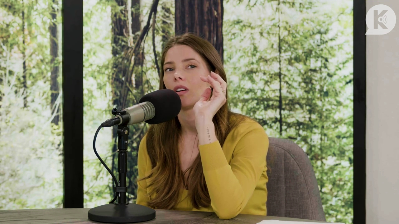 Ashley-Greene-dot-nl_TheTwilightEffect-Aflevering7NewMoonRewatchPart2of3-3955.jpg Ashley-Greene-dot-nl_TheTwilightEffect-Aflevering7NewMoonRewatchPart2of3-3955.jpg