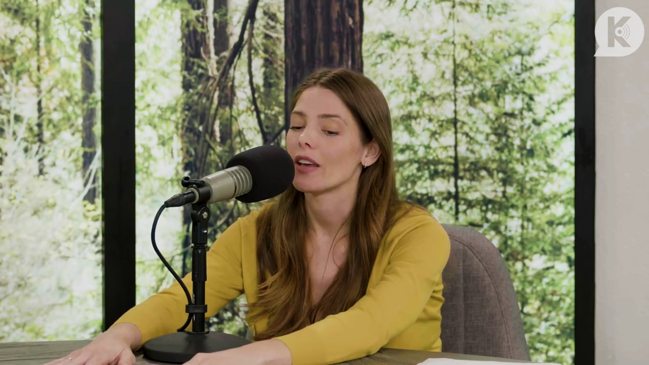 Ashley-Greene-dot-nl_TheTwilightEffect-Aflevering7NewMoonRewatchPart2of3-3982.jpg Ashley-Greene-dot-nl_TheTwilightEffect-Aflevering7NewMoonRewatchPart2of3-3982.jpg