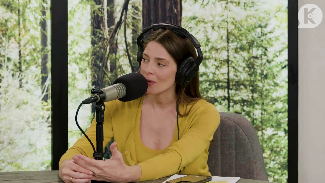 Ashley-Greene-dot-nl_TheTwilightEffect-Aflevering7NewMoonRewatchPart2of3-4023.jpg Ashley-Greene-dot-nl_TheTwilightEffect-Aflevering7NewMoonRewatchPart2of3-4023.jpg