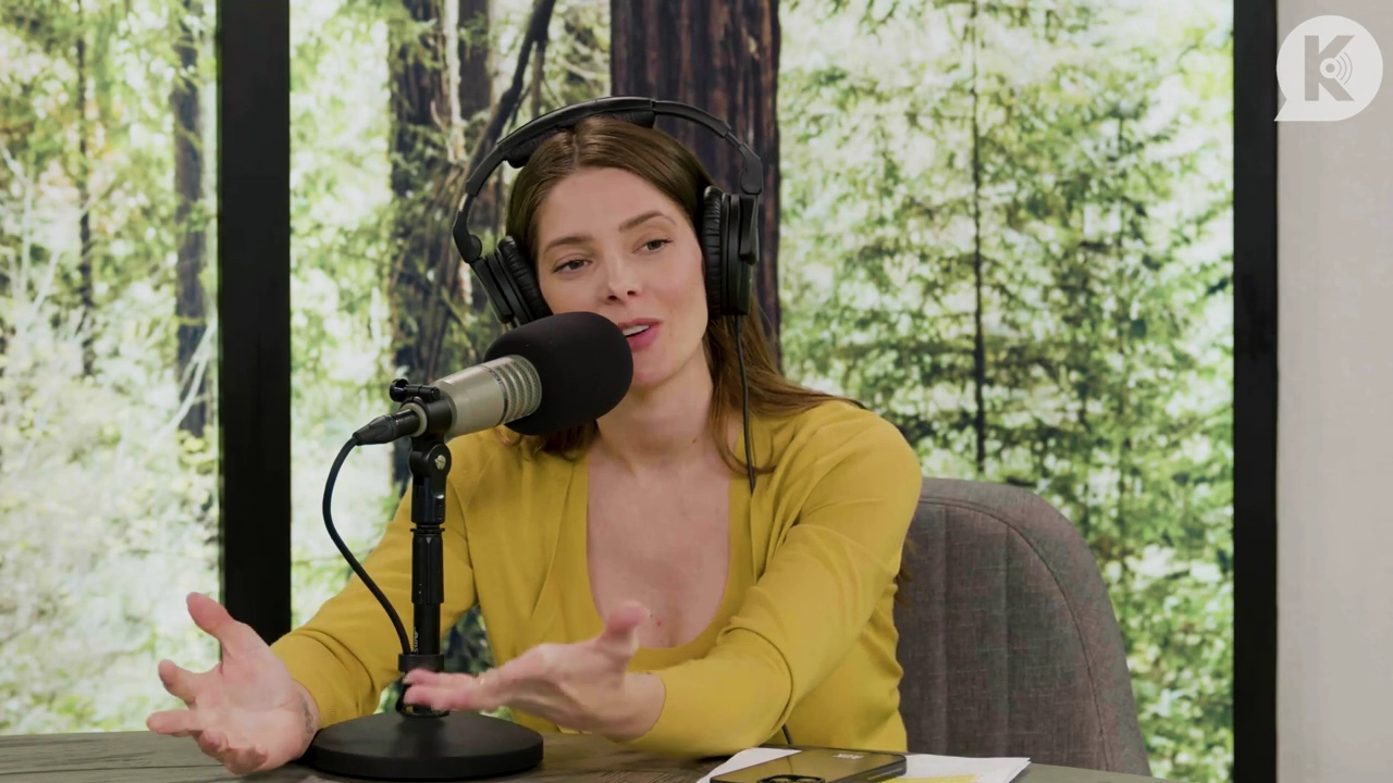 Ashley-Greene-dot-nl_TheTwilightEffect-Aflevering7NewMoonRewatchPart2of3-4074.jpg Ashley-Greene-dot-nl_TheTwilightEffect-Aflevering7NewMoonRewatchPart2of3-4074.jpg