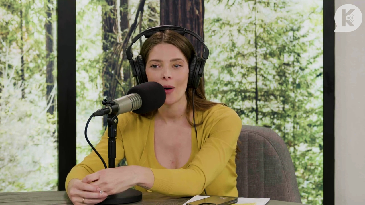 Ashley-Greene-dot-nl_TheTwilightEffect-Aflevering7NewMoonRewatchPart2of3-4077.jpg Ashley-Greene-dot-nl_TheTwilightEffect-Aflevering7NewMoonRewatchPart2of3-4077.jpg