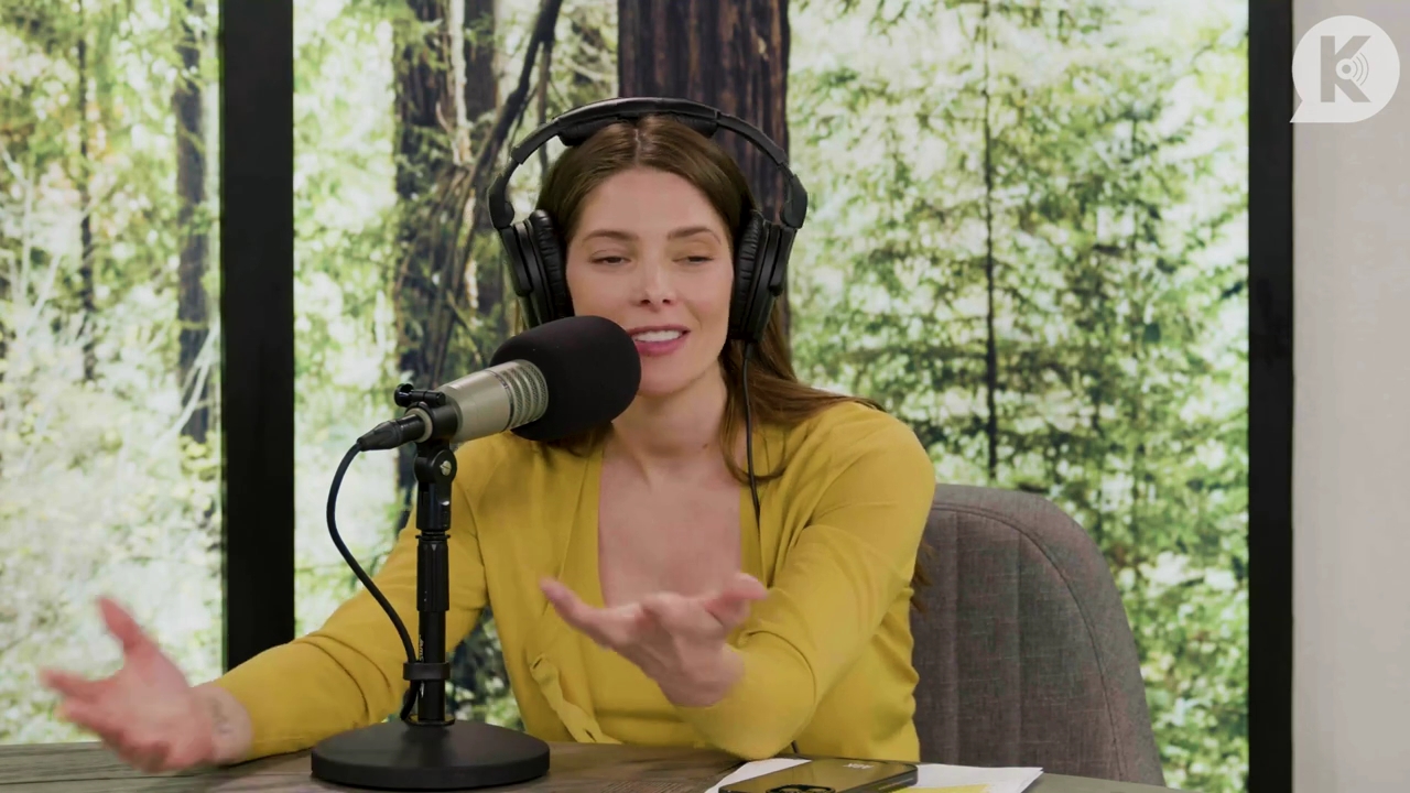 Ashley-Greene-dot-nl_TheTwilightEffect-Aflevering7NewMoonRewatchPart2of3-4078.jpg Ashley-Greene-dot-nl_TheTwilightEffect-Aflevering7NewMoonRewatchPart2of3-4078.jpg