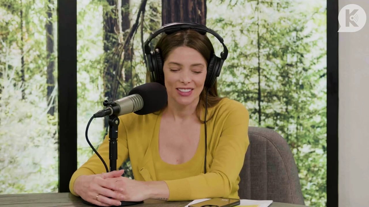 Ashley-Greene-dot-nl_TheTwilightEffect-Aflevering7NewMoonRewatchPart2of3-4195.jpg Ashley-Greene-dot-nl_TheTwilightEffect-Aflevering7NewMoonRewatchPart2of3-4195.jpg