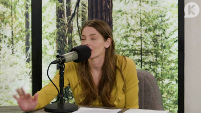 Ashley-Greene-dot-nl_TheTwilightEffect-Aflevering7NewMoonRewatchPart2of3-1545.jpg