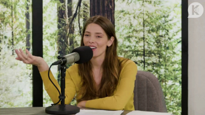 Ashley-Greene-dot-nl_TheTwilightEffect-Aflevering7NewMoonRewatchPart2of3-1935.jpg