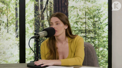 Ashley-Greene-dot-nl_TheTwilightEffect-Aflevering7NewMoonRewatchPart2of3-2369.jpg