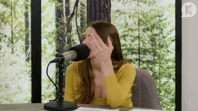 Ashley-Greene-dot-nl_TheTwilightEffect-Aflevering7NewMoonRewatchPart2of3-2397.jpg