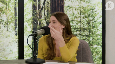 Ashley-Greene-dot-nl_TheTwilightEffect-Aflevering7NewMoonRewatchPart2of3-2398.jpg