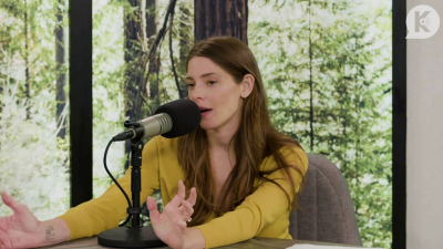 Ashley-Greene-dot-nl_TheTwilightEffect-Aflevering7NewMoonRewatchPart2of3-2739.jpg